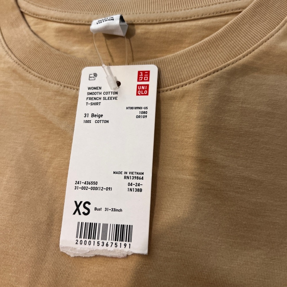 2 shirt bundle! Uniqlo and MUJI - Picture 4 of 8